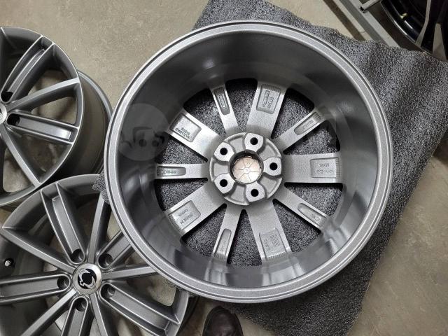 Красавцы SsangYong 17" (5*112) 7j ет+43 цо66.6мм