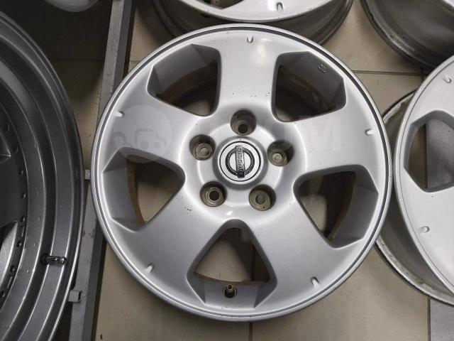 Оригинальные литые диски Nissan 15" (5*114.3) 5.5j et+45 цо66.1мм