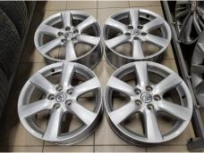 Оригинальные Toyota Rav4 17" 7j et+45 (5*114.3) цо60.1мм