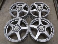 Красавцы Weds Treffer на 15" (5*114.3) 5,5j et+41 цо73.1мм