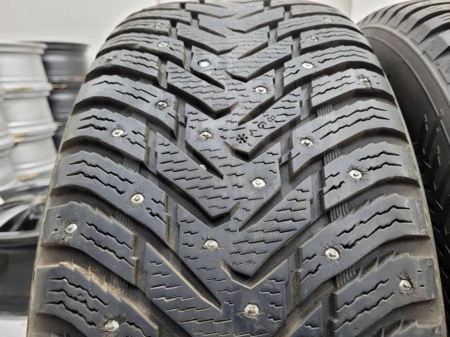 Отличная зима 265.60.18 Nokian Hakkapeliitta 8 SUV (Россия, 2014 г. ) 265/60 R18