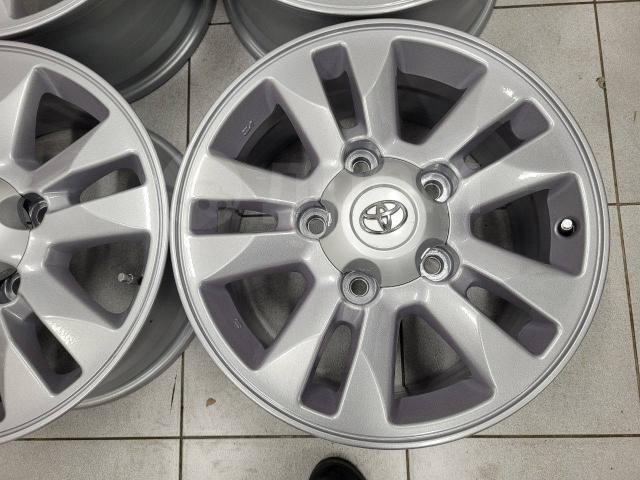Оригинальные 17" Тойота Лендкрузер 200/100 (5*150) 8j ет+60 цо110.1мм Toyota
