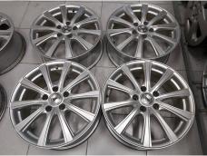 Красивые AZ sports 17" (5*114.3) 7j et+38 цо73.1мм