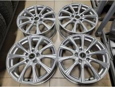 Красавцы 17" Weds (5*114.3) 7j et+40 цо73.1мм