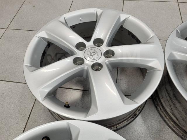 Оригинальные 17" Toyota Rav4 (5*114.3) 7j et+39 цо60.1мм