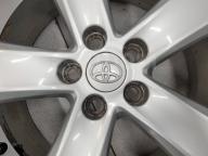 Оригинальные 17" Toyota Rav4 (5*114.3) 7j et+39 цо60.1мм