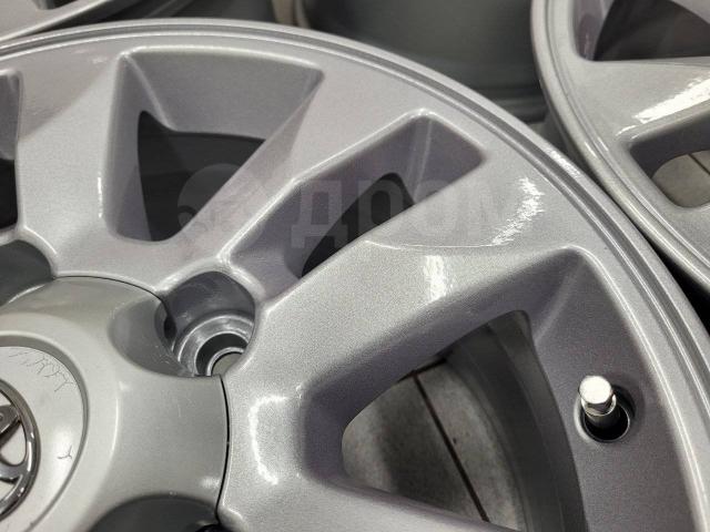 Оригинальные 17" Тойота Лендкрузер 200/100 (5*150) 8j ет+60 цо110.1мм Toyota
