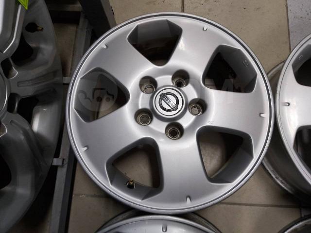 Оригинальные литые диски Nissan 15" (5*114.3) 5.5j et+45 цо66.1мм