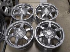 Оригинальные Митсубиши паджеро 3 на 16" 7jj (6*139.7)et+46 цо67.1мм