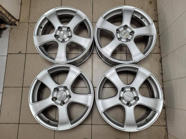 Красивые Bridgestone Violento 17" (5*114.3) 7j et+38 цо73.1мм