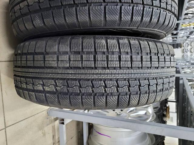Отличная зима 225.60.17 Toyo Winter Tranpath MK4 (2015 г, Япония) 225/60 R17