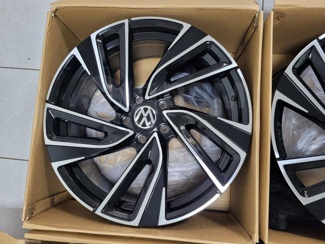 Новые! в наличии! 19" Volkswagen/Audi/Skoda (5*112) 8.5j ет+45 цо57.1