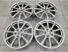 Оригинальные Bridgestone Eco Form 18" 8j et+45 (5*114.3) цо60.1мм Toyota