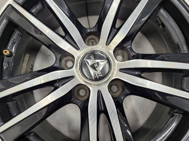 Красивые 16" Razec (5*114.3) 6.5j ет+45 цо73.1мм Rozest