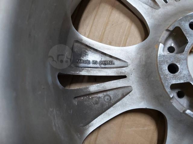 Красавцы 17" Inter Milano Voltec (5*114.3) 7j et+53 цо73.1мм