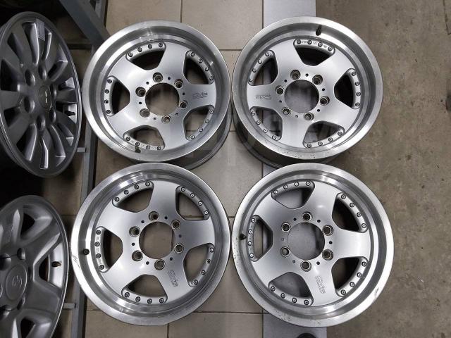 Красавцы Bridgestone CV928 на 16" 8jj (6*139.7) et+10 цо110.1мм