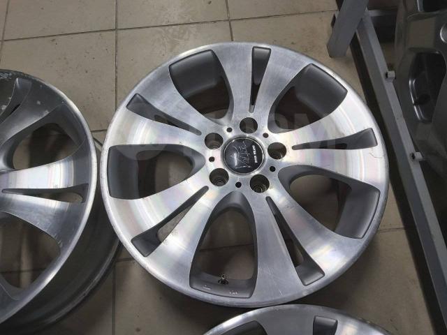 Красавцы 17" Inter Milano Voltec (5*114.3) 7j et+53 цо73.1мм
