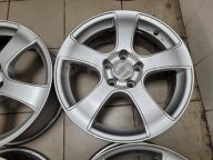 Красивые Bridgestone Violento 17" (5*114.3) 7j et+38 цо73.1мм