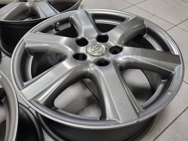 Красавцы в цвете графит Toyota 17" (5*114.3) 7jj et+45 цо60.1мм