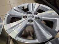Оригинальные Тойота Ипсум 17" (5*114.3) 6.5jj et+45 цо60.1мм Toyota