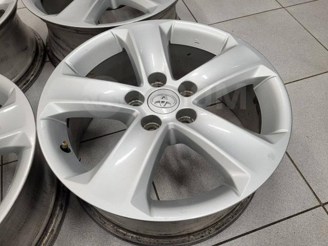Оригинальные 17" Toyota Rav4 (5*114.3) 7j et+39 цо60.1мм