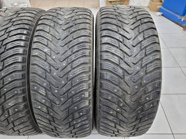 Отличная зима 265.60.18 Nokian Hakkapeliitta 8 SUV (Россия, 2014 г. ) 265/60 R18