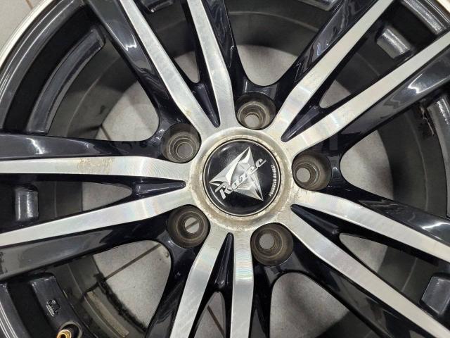 Красивые 16" Razec (5*114.3) 6.5j ет+45 цо73.1мм Rozest