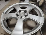 Красивые Bridgestone Violento 17" (5*114.3) 7j et+38 цо73.1мм