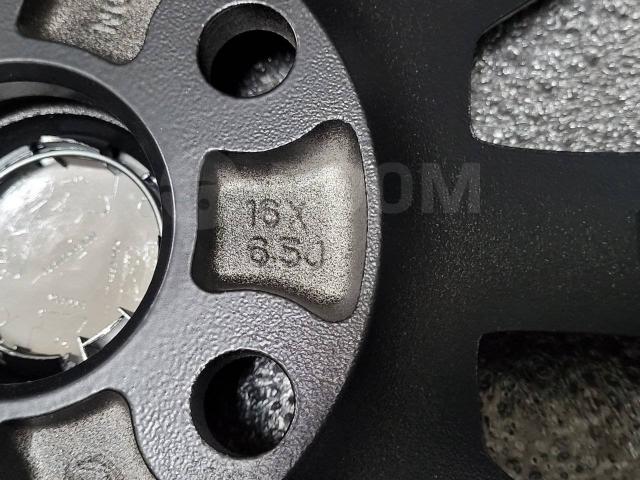 Красавцы черный матовый Тойота 16" (5*114.3) 6.5j et+45 цо60.1мм Toyota