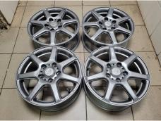 Красивые Dunlop ProV7 15" (5*114.3) 6j et+50 цо73.1мм