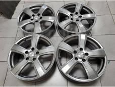 Красивые Sibilla RZ на 17" (5*114.3) 7j ет+38 цо73.1мм