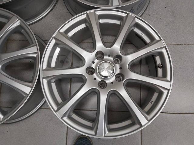 Красивые Dunlop Dufact 17" (5*114.3) 7j et+38 цо73.1мм
