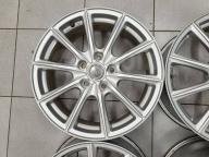 Оригинальные Bridgestone Eco Form/Тойота 17" 7j et+45 (5*114.3) цо60.1 Toyota