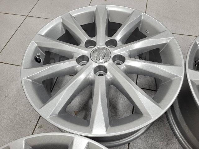 Оригинальные 17" Toyota Crown 7j et+45 (5*114.3) цо60.1мм (Япония)