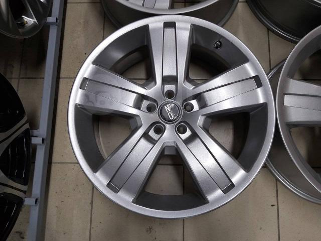 Мощные оригинальные Jeep 20" 7.5j (5*114.3) et+40 цо71.5мм (США)