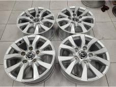 Оригинальные 18" Тойота ЛК200 (5*150) 8j ет+56 цо110.1мм (Япония) Toyota