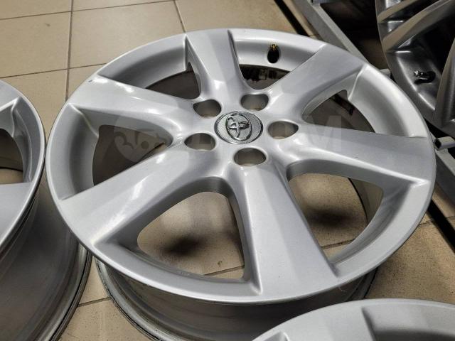 Оригинальные Toyota Rav4 17" 7j et+45 (5*114.3) цо60.1мм