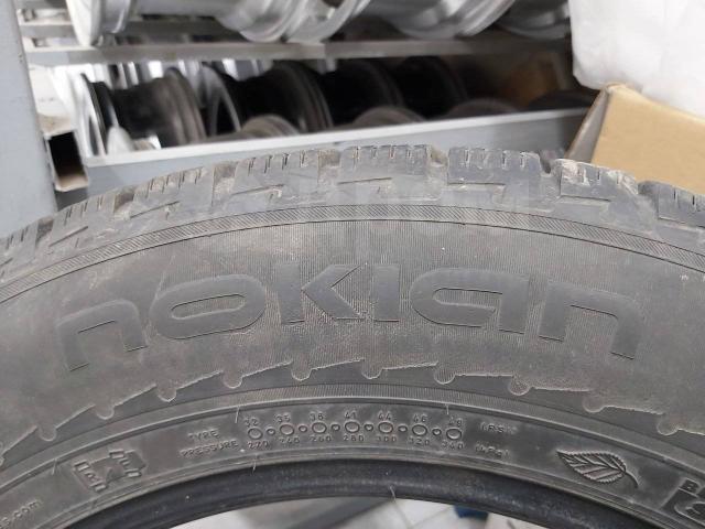 Отличная зима 235.60.17 Nokian Hakkapeliitta R (2012 г, Россия) 235/60 R17
