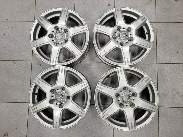 Красивые Bridgestone Toprun 15" (5*114.3) 6j et+53 цо73.1мм