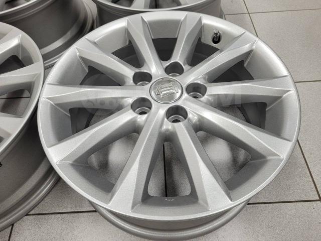 Оригинальные 17" Toyota Crown 7j et+45 (5*114.3) цо60.1мм (Япония)