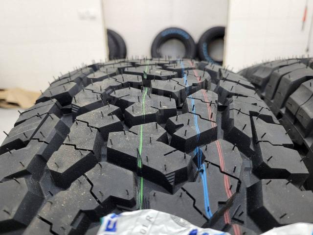 Новые грязевые LT 235.75.15 Roadcruza RA1100 (46н2022г., Китай) 235/75 R15