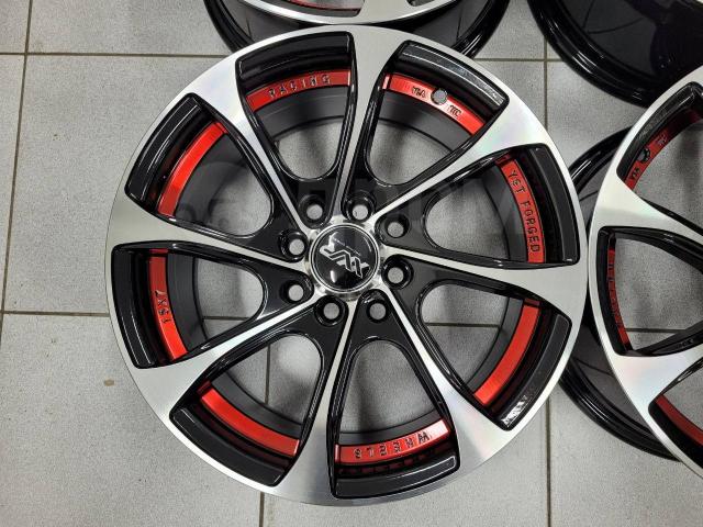 Красивые новые Sakura Wheels 15" 7j (4*100/4*114.3) et+35 цо73.1мм