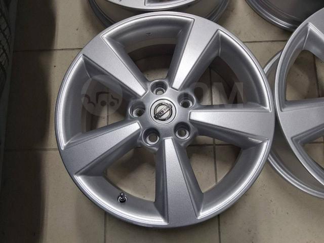 Оригинальные литые диски Nissan 17" 6.5j et+40 (5*114.3) цо66.1мм