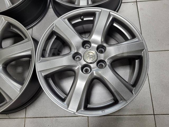Красавцы в цвете графит Toyota 17" (5*114.3) 7jj et+45 цо60.1мм