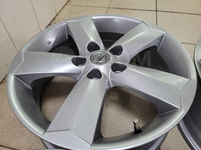 Красавцы графит Nissan 17" (5*114.3) 6.5j et+40 цо66.1мм