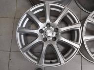 Красивые Dunlop Dufact 17" (5*114.3) 7j et+38 цо73.1мм