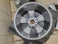 Красавцы Ниссан 17" (5*114.3) 7jj et+40 цо66.1мм