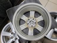 Оригинальные Toyota Rav4 17" 7j et+45 (5*114.3) цо60.1мм