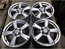 Неоригинальные 17" для Toyota Rav4 (5*114.3) 7j et+45 цо60.1мм