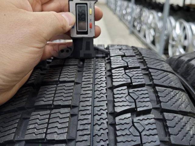 Отличная зима 225.60.17 Toyo Winter Tranpath MK4 (2015 г, Япония) 225/60 R17